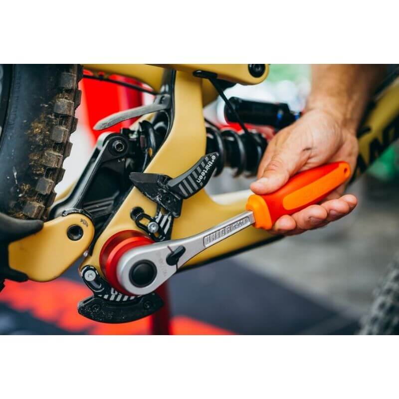 images Nasadni ključ za os pogona UNIOR 1671.16N