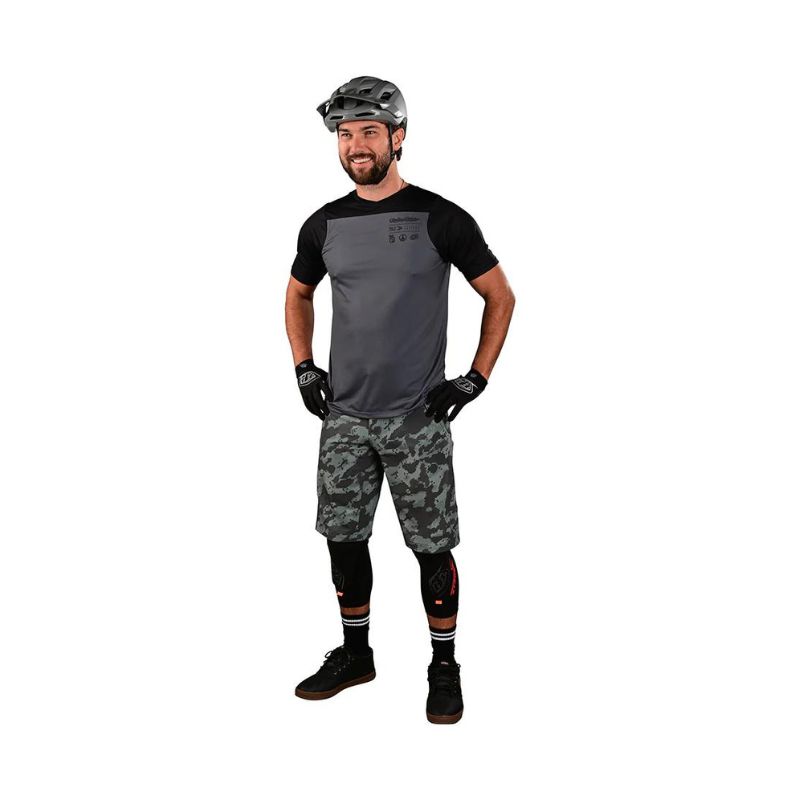 Kolesarski dres TROY LEE DESIGNS SKYLINE SHORT SHELL DIGI CAMO SPRUCE