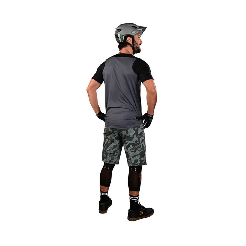 Kolesarski dres TROY LEE DESIGNS SKYLINE SHORT SHELL DIGI CAMO SPRUCE