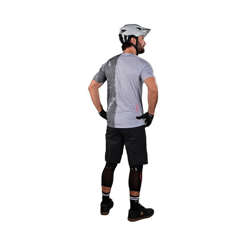 Kolesarski dres TROY LEE DESIGNS SKYLINE SHORT SHELL MONO BLACK