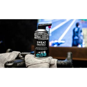 Sprej za zaščito kolesarske opreme MUC-OFF Sweat Protect 300ml