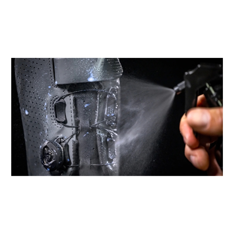 mc-20337-1-jpg Zaščita za čevlje MUC-OFF Footwear Shield 250ml